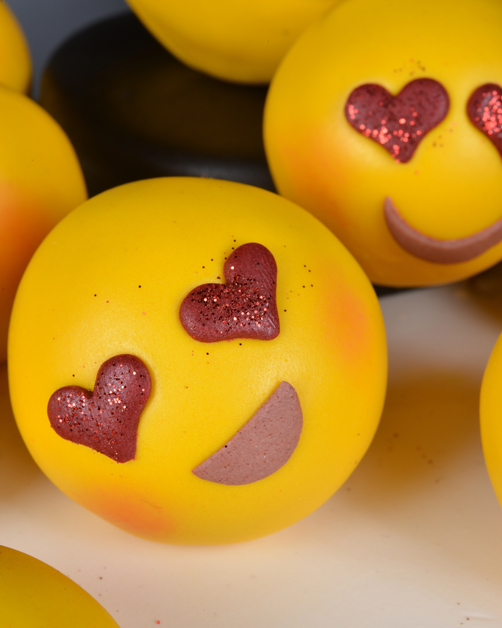 Emoji Doğum Günü Pastası  2