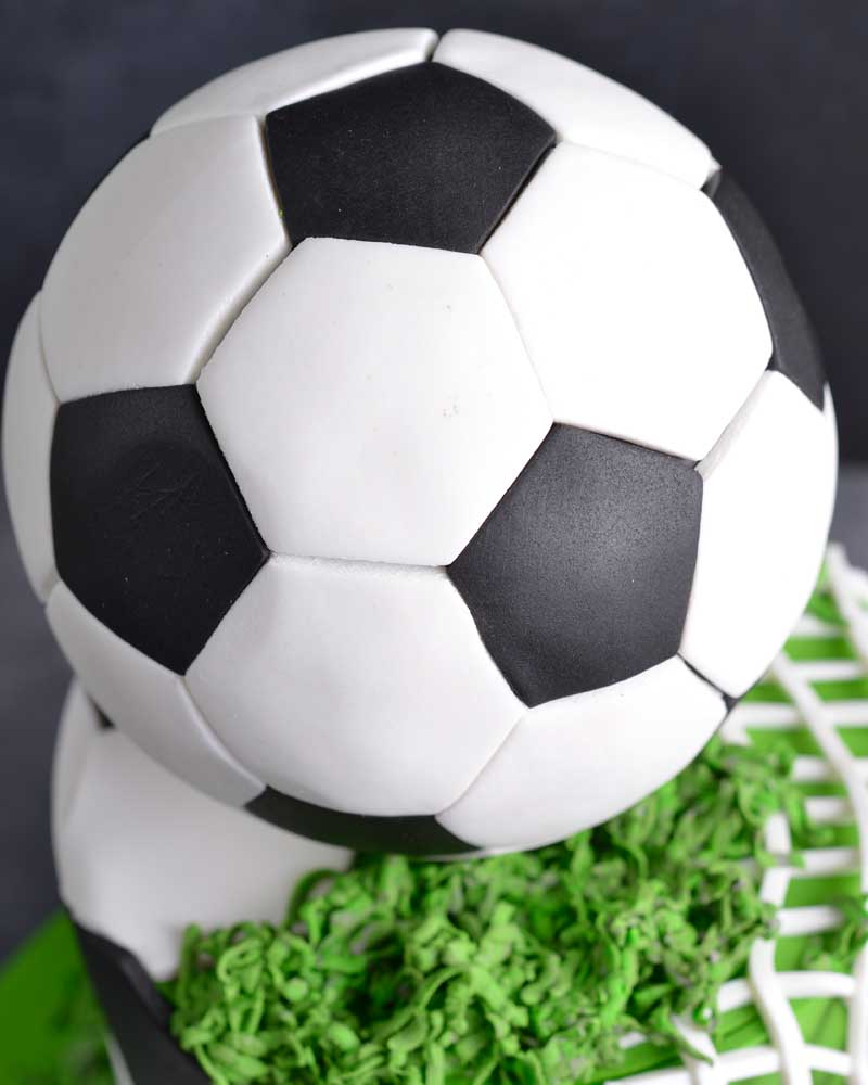 Futbol Topu Doğum Günü Pastası  2