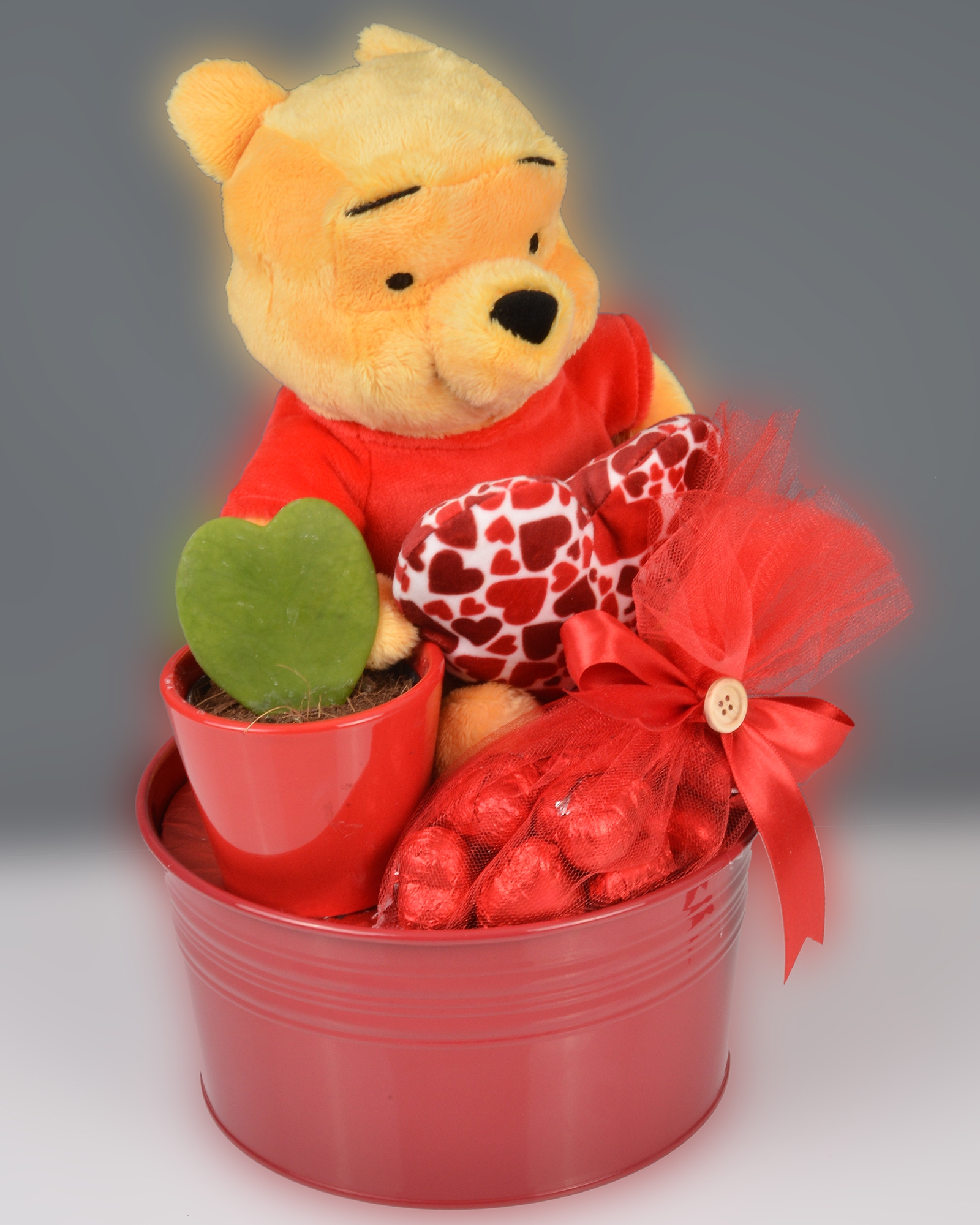 Winnie The Pooh Sevgililer Günü Çikolata Sepeti