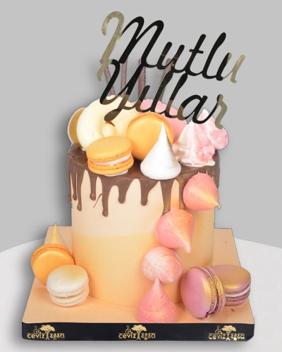 Milano Marshmallow Doğum Günü Pastası