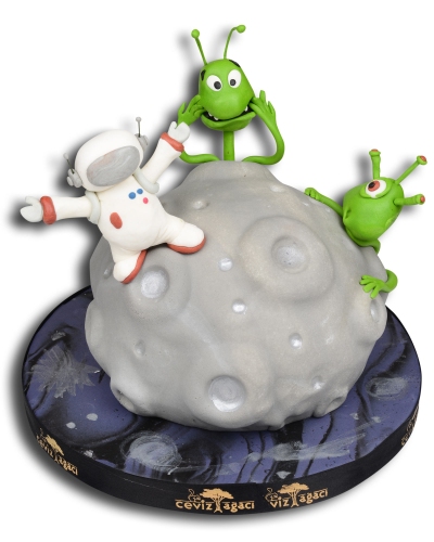 Sevimli Uzaylılar Doğum Günü Pastası