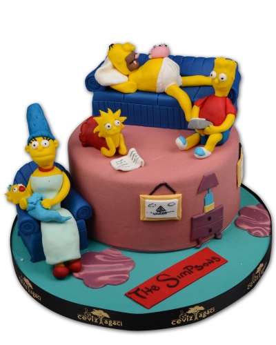 Simpsons Ailesi Doğum Günü Pastası